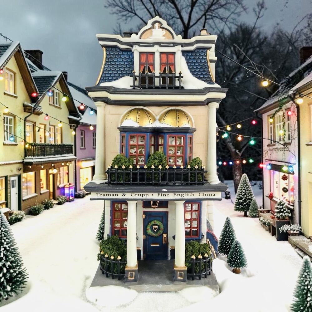 Vintage 1998 Department 56 Dickens Village TEAMAN & CRUPP China Shop *READ